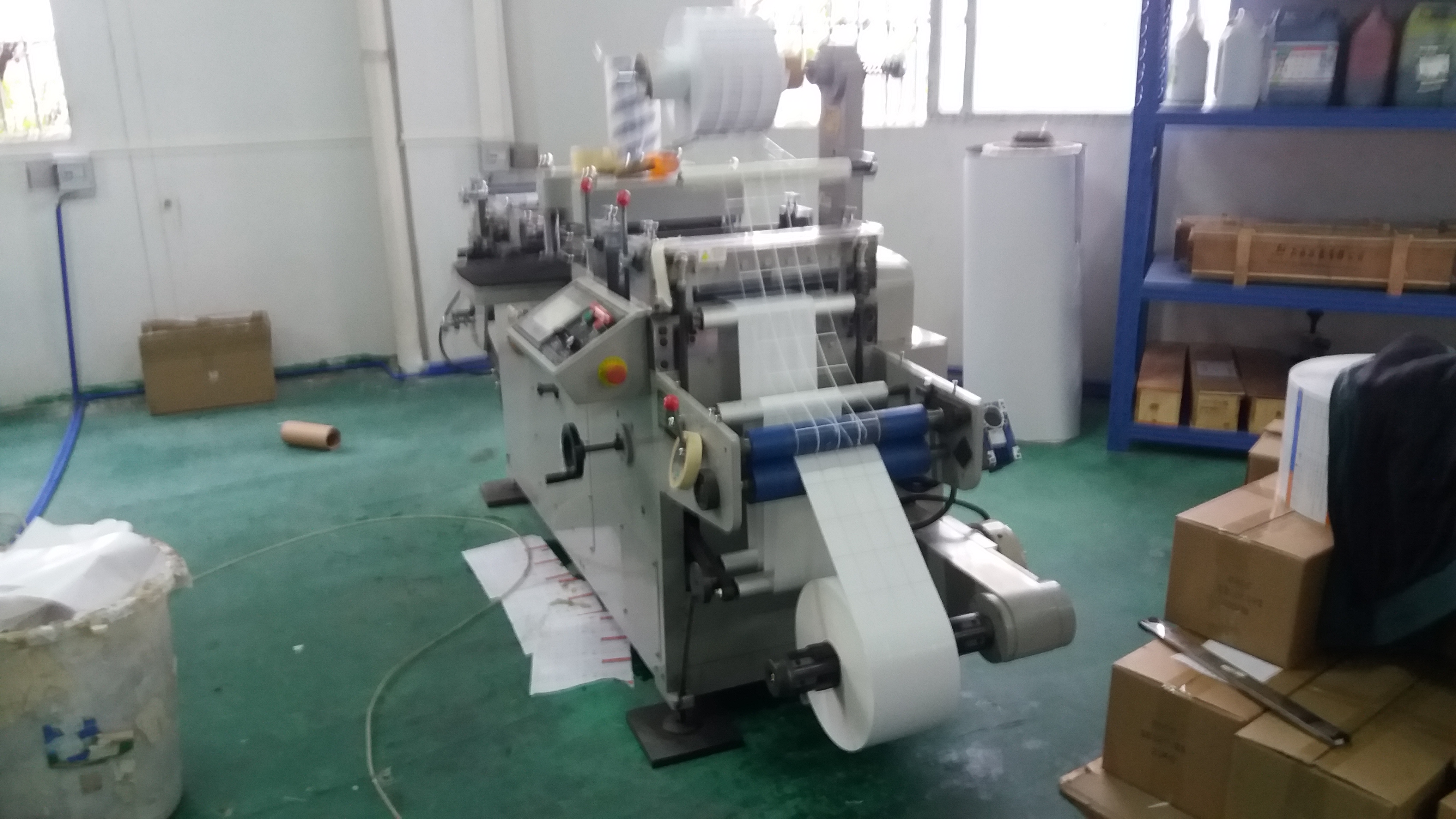 不干胶生产设备-长沙湘印纸业